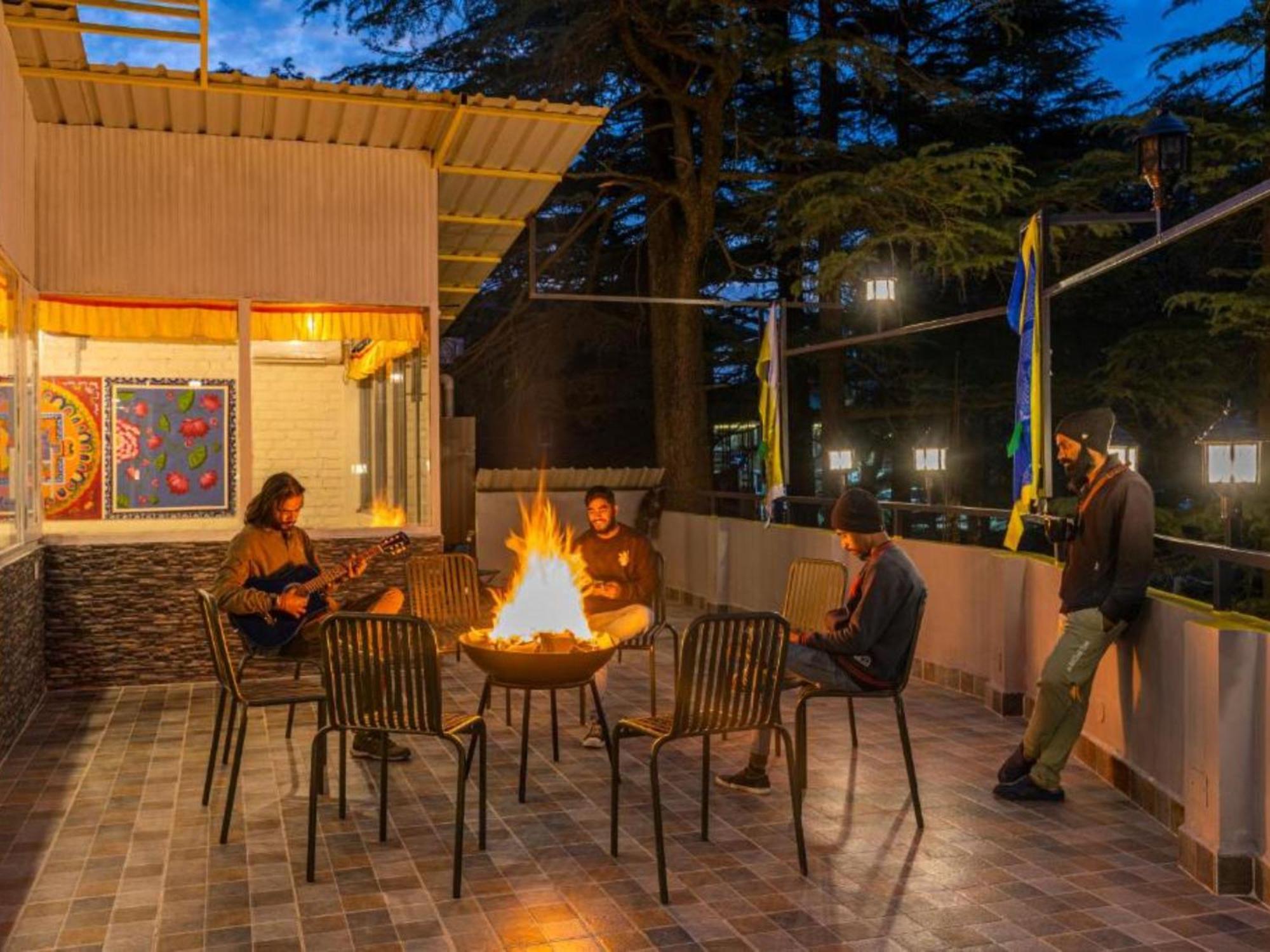 The Hosteller Mcleodganj, Mall Road ماكليود غانج المظهر الخارجي الصورة